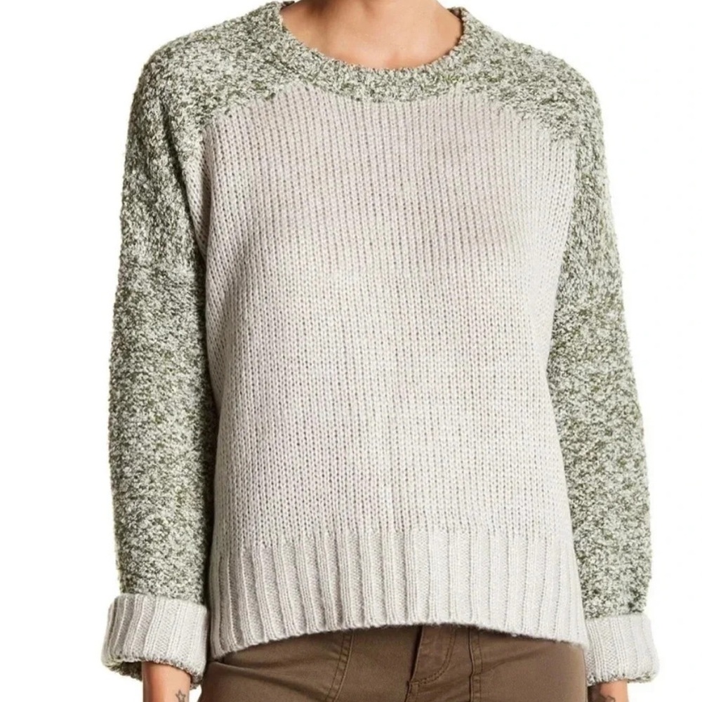 John + Jenn Gray Mixed Yarn Crewneck Pullover Sweater M